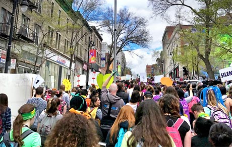 Polecam télescopique en action à la Marche Monde de Oxfam Québec